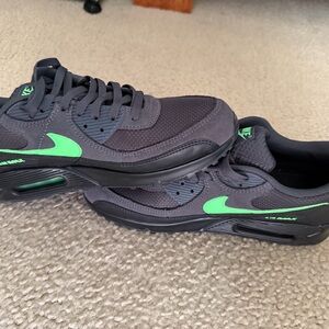 Nike AirMax 90 - size 12 men’s